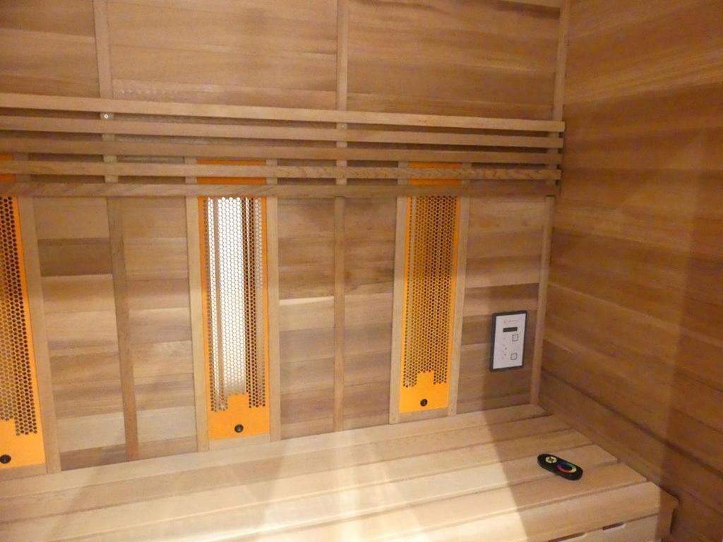 Strandnahe Mit Schwimmbad Im Haus, Liebeskind 01, Apartment
