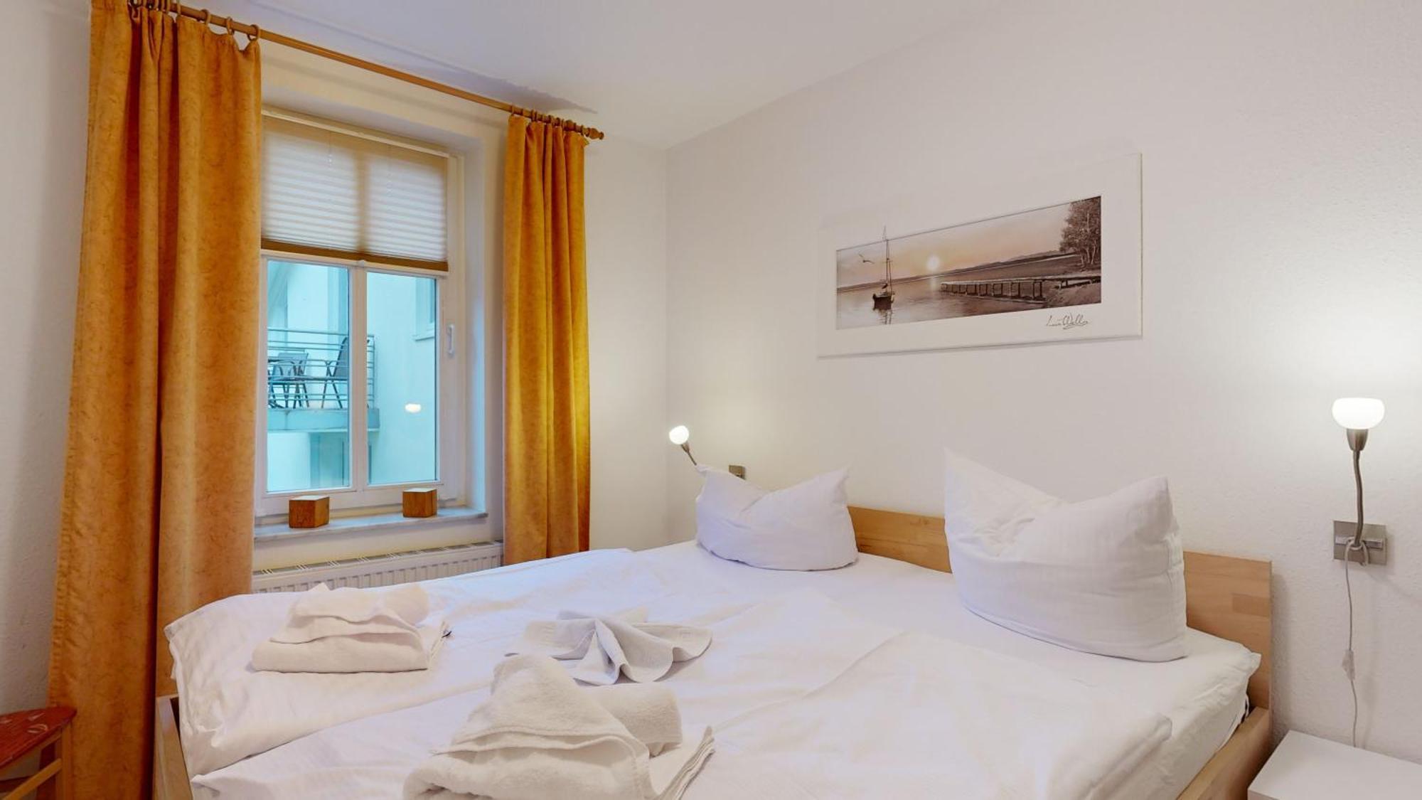 Strandnahe Mit Schwimmbad Im Haus, Liebeskind 01, Apartment *